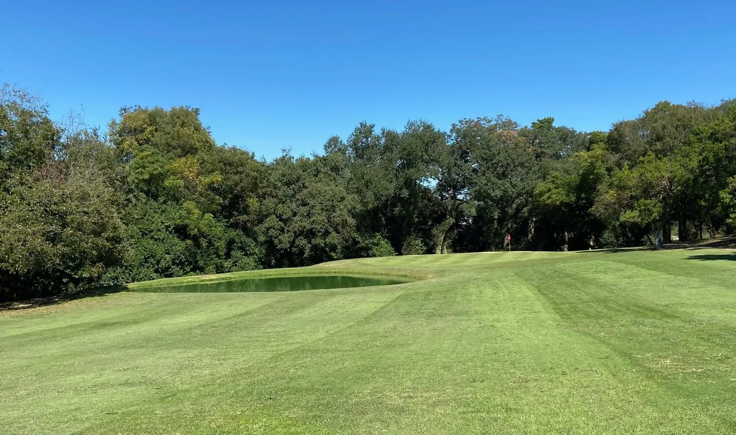 A picture of the fourth green at Hancock